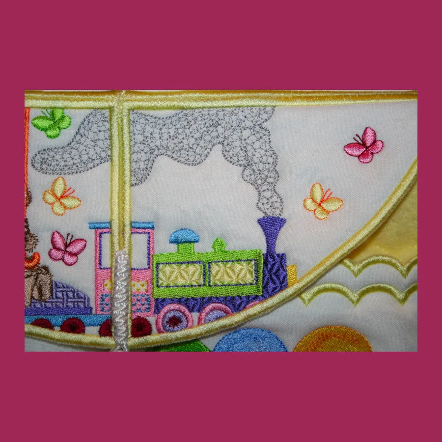 Fuzzy Tote 08 at the Circus