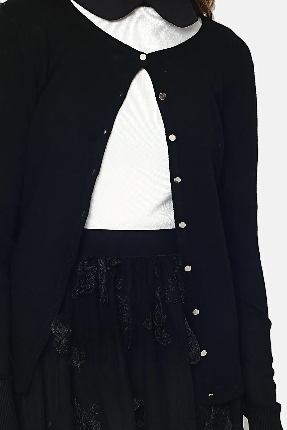 Long-sleeved buttoned V-neck cardigan