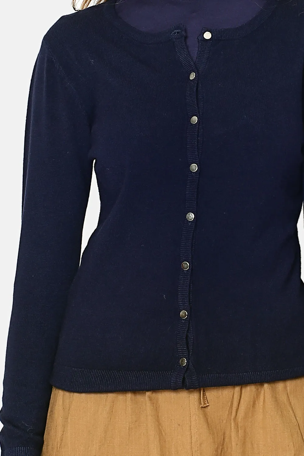 Long-sleeved buttoned V-neck cardigan