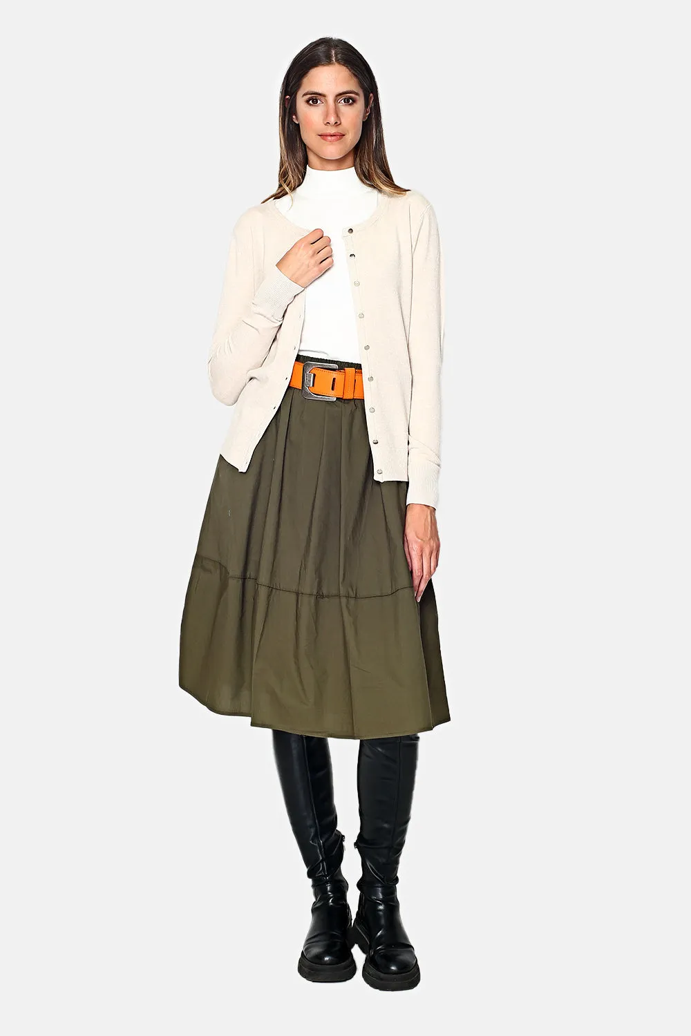 Long-sleeved buttoned V-neck cardigan