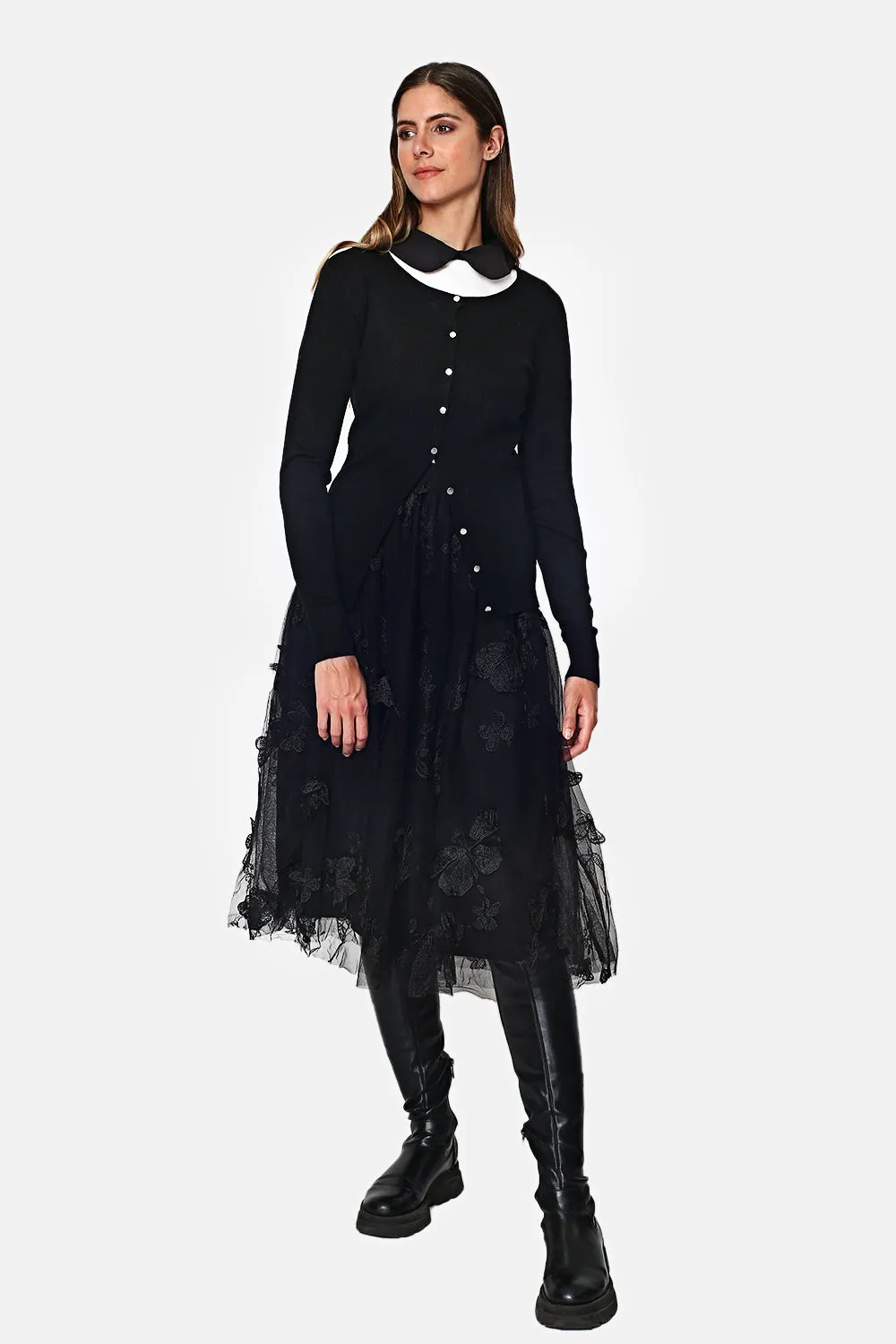 Long-sleeved buttoned V-neck cardigan