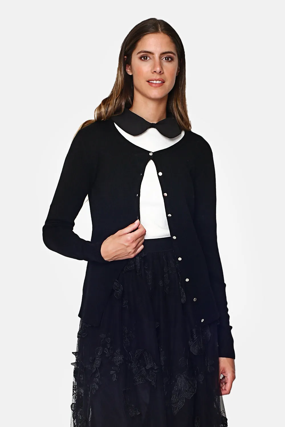 Long-sleeved buttoned V-neck cardigan