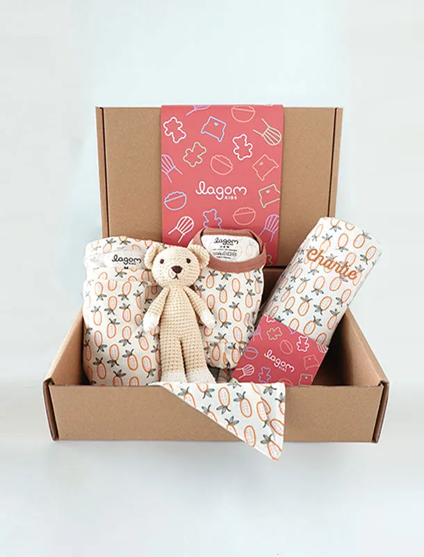 Mama Me Pineapple Twinning Baby Girl Gift Set