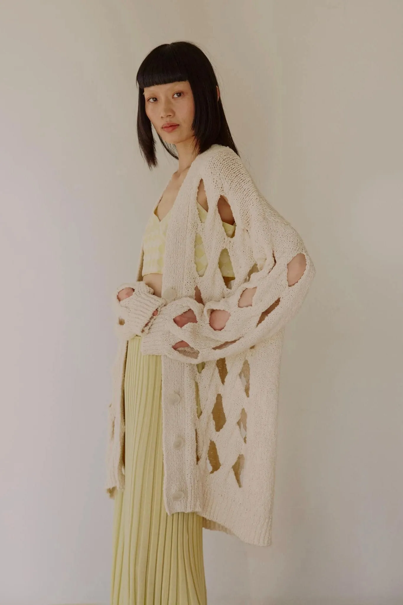 Rus- Shokki Cardigan: Chalk