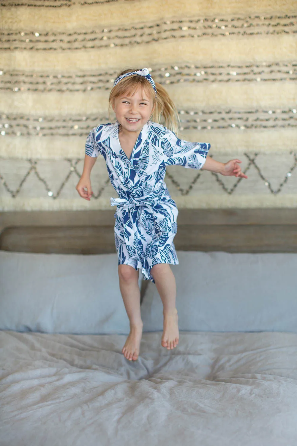 Serra Big Sister Robe (2T, 3T, 4T only)